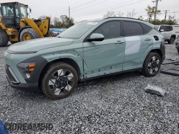 2024 Hyundai Kona SEL with VIN KM8HB3AB9RU038648, listed as a Copart auction lot 87707695 with 8,597 mi miles and Salvage title. Bid and sale history available at DreamBid. Image 1.