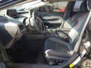 ✅ 2023 Toyota Prius SE • VIN: JTDACACU0P3003845 • Lot: 80788045. Wystawiony na Copart z przebiegiem 79 137 mil. Bezpłatny archiwum sprzedaży aukcyjnych z USA i szczegółowy raport historii pojazdu na DreamBid. Zdjęcie 7.