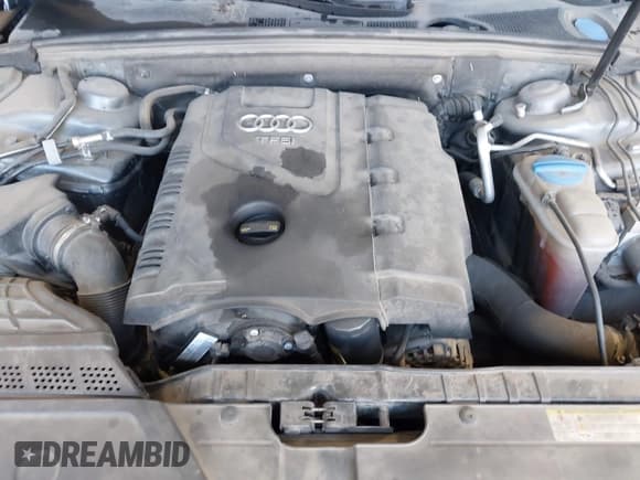 ✅ 2015 Audi A4 Premium • VIN: WAUBFAFL2FN034447 • Лот: 42730070. Опубликован ранее на IAAI с пробегом 189 369 миль. Бесплатный доступ к архиву аукционных продаж из США и подробный отчёт об истории автомобиля на DreamBid. Изображение 10.