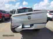 2016 Ram 1500 Express z VIN 3C6JR6AG4GG278048, wystawiony jako IAAI lot #43393792 z przebiegiem Nie podano mil oraz . Historia ofert i sprzedaży dostępna na DreamBid. Obrazek 16.