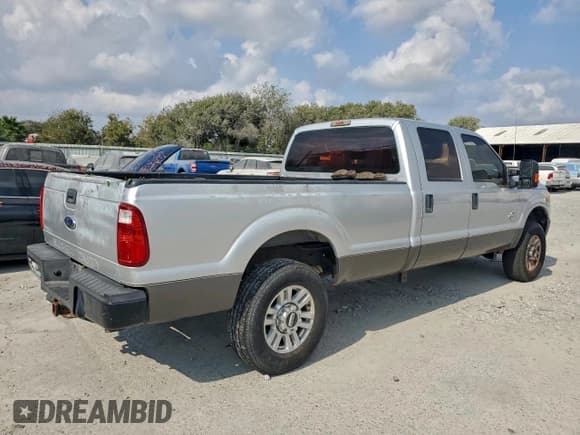 ✅ 2013 Ford F-250 XLT • VIN: 1FT7W2BT7DEA75805 • Лот: 94192935. Опубликован ранее на Copart с пробегом 242 800 миль. Бесплатный доступ к архиву аукционных продаж из США и подробный отчёт об истории автомобиля на DreamBid. Изображение 3.