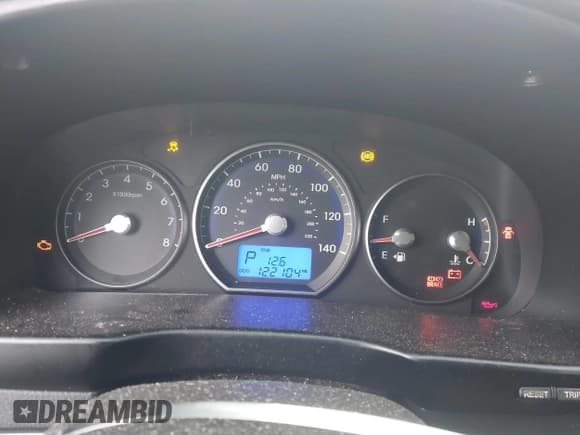 ✅ 2011 Hyundai Santa Fe Limited • VIN: 5XYZHDAGXBG008896 • Lot: 41564444. Listed on IAAI with 122,104 mi. Free auction sales archive from the USA and detailed vehicle history report at DreamBid. Image 15.