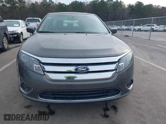✅ 2011 Ford Fusion Hybrid • VIN: 3FADP0L33BR116627 • Lot: 43911282. Listed on IAAI with 147,176 mi. Free auction sales archive from the USA and detailed vehicle history report at DreamBid. Image 6.
