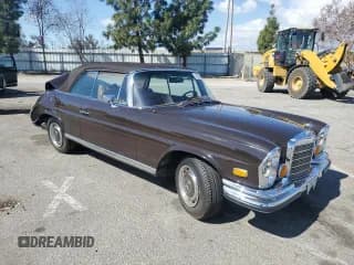 ✅ 1970 Mercedes-Benz 280 • VIN: 11102512004391 • Лот: 47425965. Опубликован ранее на Copart с пробегом 31 131 миль. Бесплатный доступ к архиву аукционных продаж из США и подробный отчёт об истории автомобиля на DreamBid. Изображение 4.