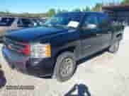 ✅ 2011 Chevrolet Silverado 1500 LS • VIN: 3GCPKREA9BG167468 • Lot: 43600413. Wystawiony na IAAI z przebiegiem 171 246 mil mil. Skorzystaj z bezpłatnego archiwum sprzedaży aukcyjnych z USA i zobacz szczegółowy raport historii pojazdu na DreamBid. Zdjęcie 2.