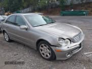 ✅ 2005 Mercedes-Benz C 320 • VIN: WDBRF84J55F585815 • Lot: 43134636. Wystawiony na IAAI z przebiegiem 109 429 mil. Bezpłatny archiwum sprzedaży aukcyjnych z USA i szczegółowy raport historii pojazdu na DreamBid. Zdjęcie 1.