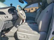 ✅ 2011 Toyota Sienna XLE • VIN: 5TDYK3DC4BS109404 • Lot: 92931805. Listed on Copart with 188,294 mi. Free auction sales archive from the USA and detailed vehicle history report at DreamBid. Image 7.