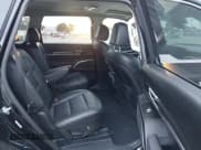 ✅ 2023 Kia Telluride S • VIN: 5XYP6DGC2PG409948 • Lot: 41783552. Listed on IAAI with 33,835 mi. Free auction sales archive from the USA and detailed vehicle history report at DreamBid. Image 8.