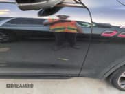 ✅ 2021 Maserati Levante GTS • VIN: ZN661ZUA2MX369825 • Лот: 74313824. Опубликован ранее на Copart с пробегом Не указан. Бесплатный доступ к архиву аукционных продаж из США и подробный отчёт об истории автомобиля на DreamBid. Изображение 13.