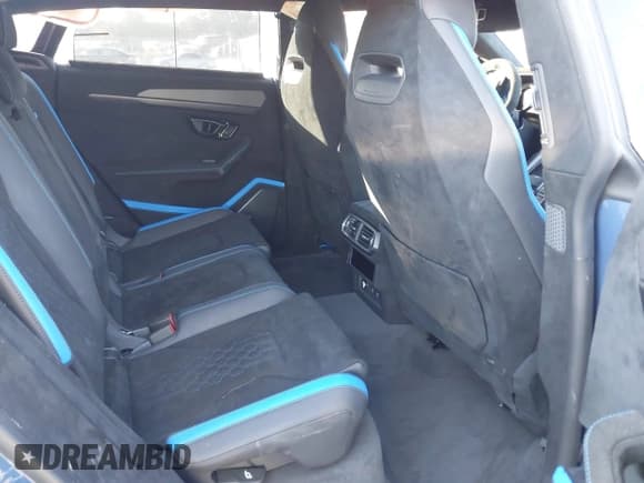 ✅ 2024 Lamborghini Urus Performante • VIN: ZPBUC3ZL3RLA30847 • Lot: 40935032. Listed on IAAI with Not provided. Free auction sales archive from the USA and detailed vehicle history report at DreamBid. Image 8.