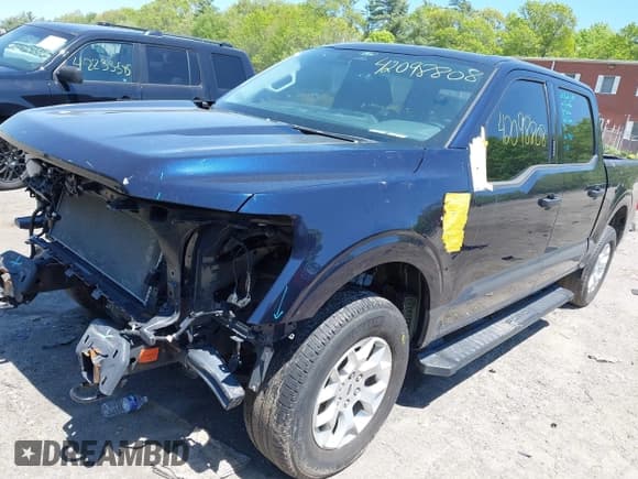 ✅ 2022 Ford F-150 XL • VIN: 1FTEW1EBXNFB14743 • Lot: 42098808. Wystawiony na IAAI z przebiegiem 49 314 mil. Bezpłatny archiwum sprzedaży aukcyjnych z USA i szczegółowy raport historii pojazdu na DreamBid. Zdjęcie 2.