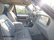 ✅ 2010 Lincoln Navigator • VIN: 5LMJJ3H56AEJ08445 • Lot: 41995164. Wystawiony na IAAI z przebiegiem 213 456 mil. Bezpłatny archiwum sprzedaży aukcyjnych z USA i szczegółowy raport historii pojazdu na DreamBid. Zdjęcie 5.