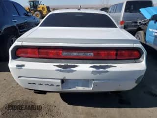 ✅ 2011 Dodge Challenger R/T Classic • VIN: 2B3CJ5DT9BH565715 • Lot: 41497785. Wystawiony na Copart z przebiegiem 126 204 mil. Bezpłatny archiwum sprzedaży aukcyjnych z USA i szczegółowy raport historii pojazdu na DreamBid. Zdjęcie 6.