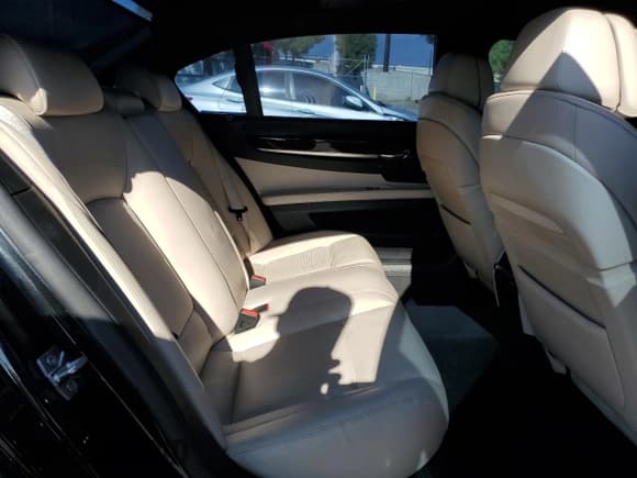✅ 2012 BMW 7 Series 750Li • VIN: WBAKB8C52CDX20760 • Lot: 91109405. Listed on Copart with 124,600 mi. Free auction sales archive from the USA and detailed vehicle history report at DreamBid. Image 10.