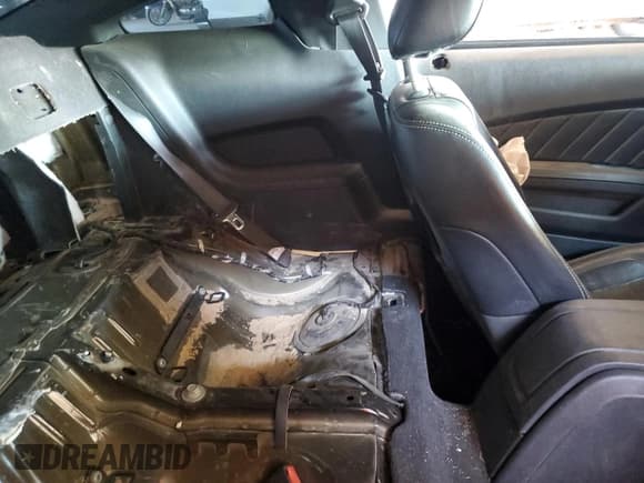 ✅ 2010 Ford Mustang GT • VIN: 1ZVBP8CH0A5173118 • Lot: 57329335. Listed on Copart with Not provided. Free auction sales archive from the USA and detailed vehicle history report at DreamBid. Image 10.