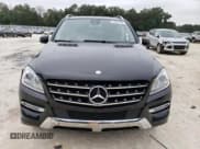 ✅ 2015 Mercedes-Benz M 350 • VIN: 4JGDA5HB5FA461663 • Lot: 68605292. Wystawiony na Copart z przebiegiem 104 816 mil. Bezpłatny archiwum sprzedaży aukcyjnych z USA i szczegółowy raport historii pojazdu na DreamBid. Zdjęcie 5.