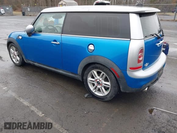✅ 2012 MINI Clubman S • VIN: WMWZG3C5XCTY32019 • Lot: 41924202. Wystawiony na IAAI z przebiegiem 58 078 mil. Bezpłatny archiwum sprzedaży aukcyjnych z USA i szczegółowy raport historii pojazdu na DreamBid. Zdjęcie 3.