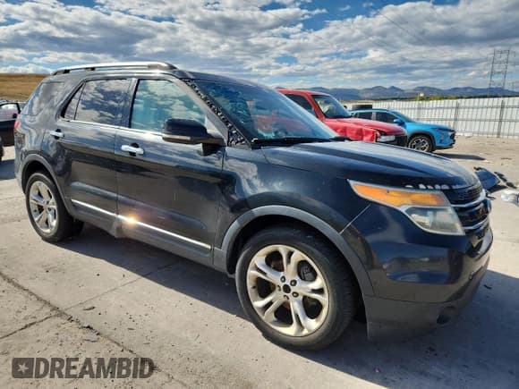 ✅ 2011 Ford Explorer Limited • VIN: 1FMHK8F82BGA27604 • Lot: 82005615. Wystawiony na Copart z przebiegiem 209 243 mil. Bezpłatny archiwum sprzedaży aukcyjnych z USA i szczegółowy raport historii pojazdu na DreamBid. Zdjęcie 4.