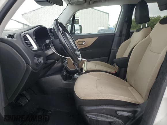 ✅ 2016 Jeep Renegade Latitude • VIN: ZACCJABTXGPD97972 • Lot: 81675565. Wystawiony na Copart z przebiegiem 90 982 mil. Bezpłatny archiwum sprzedaży aukcyjnych z USA i szczegółowy raport historii pojazdu na DreamBid. Zdjęcie 7.