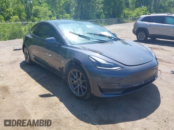 ✅ 2022 Tesla Model 3 Long Range • VIN: 5YJ3E1EB2NF335641 • Lot: 42044108. Listed on IAAI with 47,505 mi. Free auction sales archive from the USA and detailed vehicle history report at DreamBid. Image 1.