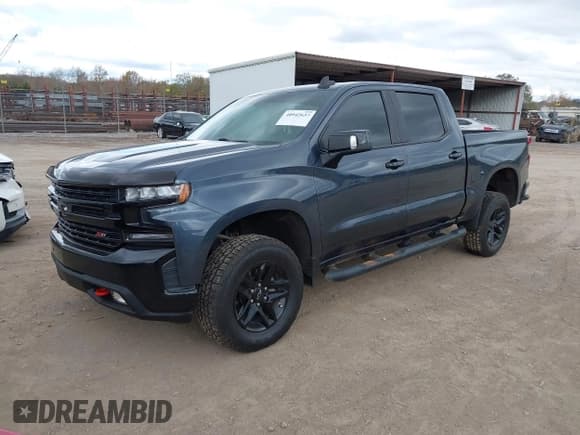 ✅ 2021 Chevrolet Silverado 1500 LT Trail Boss • VIN: 1GCPYFED2MZ187135 • Lot: 40942637. Wystawiony na IAAI z przebiegiem 95 100 mil. Bezpłatny archiwum sprzedaży aukcyjnych z USA i szczegółowy raport historii pojazdu na DreamBid. Zdjęcie 17.
