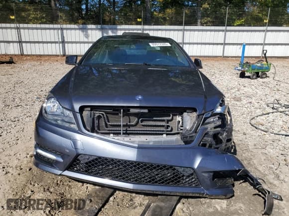 ✅ 2013 Mercedes-Benz C 250 • VIN: WDDGJ4HB8DF954934 • Lot: 89672385. Listed on Copart with 90,867 mi. Free auction sales archive from the USA and detailed vehicle history report at DreamBid. Image 5.
