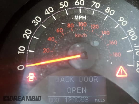 ✅ 2010 Toyota Sequoia Platinum • VIN: 5TDYY5G10AS030511 • Lot: 80838545. Wystawiony na Copart z przebiegiem 129 093 mil. Bezpłatny archiwum sprzedaży aukcyjnych z USA i szczegółowy raport historii pojazdu na DreamBid. Zdjęcie 9.