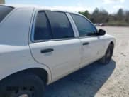 ✅ 2008 Ford Police Interceptor • VIN: 2FAFP71V98X144920 • Lot: 41708440. Wystawiony na IAAI z przebiegiem 220 381 mil. Bezpłatny archiwum sprzedaży aukcyjnych z USA i szczegółowy raport historii pojazdu na DreamBid. Zdjęcie 6.