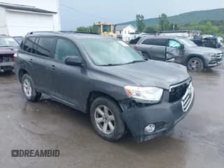 ✅ 2010 Toyota Highlander SE • VIN: 5TDJK3EH7AS010747 • Lot: 42974463. Listed on IAAI with 181,217 mi. Free auction sales archive from the USA and detailed vehicle history report at DreamBid. Image 1.