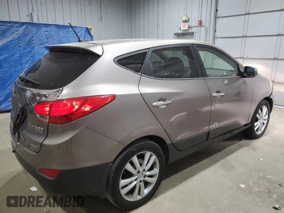 ✅ 2011 Hyundai Tucson Limited • VIN: KM8JUCAC0BU195009 • Lot: 67766475. Listed on Copart with 178,060 mi miles. Access the free auction sales archive from the USA and view a detailed vehicle history report at DreamBid. Image 3.