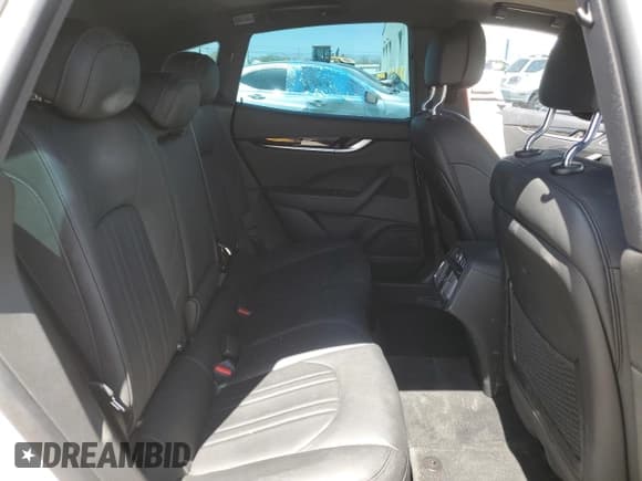 ✅ 2018 Maserati Levante • VIN: ZN661XUA4JX303647 • Лот: 58183995. Опубликован ранее на Copart с пробегом 29 804 миль. Бесплатный доступ к архиву аукционных продаж из США и подробный отчёт об истории автомобиля на DreamBid. Изображение 11.