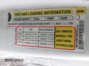 ✅ 2018 Ford Transit • VIN: 1FTYR2XM3JKA61961 • Lot: 43261831. Wystawiony na IAAI z przebiegiem 278 043 mil. Bezpłatny archiwum sprzedaży aukcyjnych z USA i szczegółowy raport historii pojazdu na DreamBid. Zdjęcie 9.