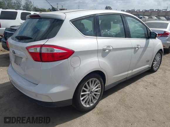 ✅ 2013 Ford C-Max SEL • VIN: 1FADP5CU2DL523653 • Lot: 43435214. Wystawiony na IAAI z przebiegiem 275 292 mil. Bezpłatny archiwum sprzedaży aukcyjnych z USA i szczegółowy raport historii pojazdu na DreamBid. Zdjęcie 4.