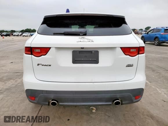 ✅ 2017 Jaguar F-Pace 35t • VIN: SADCS2BV1HA065476 • Lot: 55489435. Wystawiony na Copart z przebiegiem 132 229 mil. Bezpłatny archiwum sprzedaży aukcyjnych z USA i szczegółowy raport historii pojazdu na DreamBid. Zdjęcie 6.