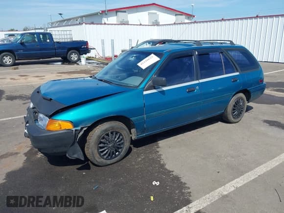 ✅ 1993 Ford Escort • VIN: 3FAPP15J3PR132459 • Lot: 42228625. Wystawiony na IAAI z przebiegiem 2 382 mil. Bezpłatny archiwum sprzedaży aukcyjnych z USA i szczegółowy raport historii pojazdu na DreamBid. Zdjęcie 2.
