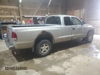 ✅ 1997 Dodge Dakota • VIN: 1B7GG23X9VS136122 • Lot: 47701695. Wystawiony na Copart z przebiegiem 164 161 mil. Bezpłatny archiwum sprzedaży aukcyjnych z USA i szczegółowy raport historii pojazdu na DreamBid. Zdjęcie 3.