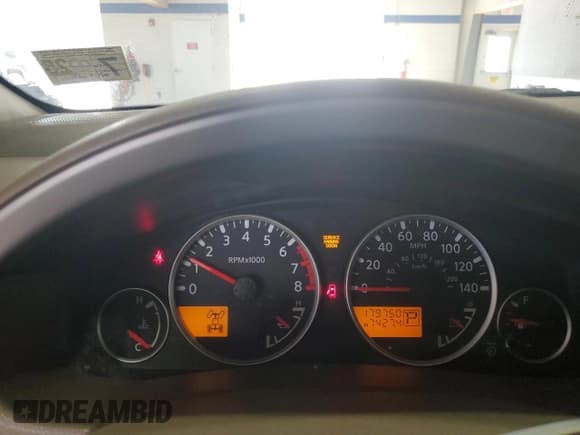 ✅ 2005 Nissan Pathfinder XE • VIN: 5N1AR18W25C785714 • Lot: 67027005. Listed on Copart with 179,750 mi. Free auction sales archive from the USA and detailed vehicle history report at DreamBid. Image 9.