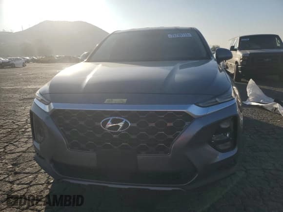 ✅ 2019 Hyundai Santa Fe SE • VIN: 5NMS23AD2KH104644 • Lot: 79739113. Wystawiony na Copart z przebiegiem 46 691 mil. Bezpłatny archiwum sprzedaży aukcyjnych z USA i szczegółowy raport historii pojazdu na DreamBid. Zdjęcie 5.
