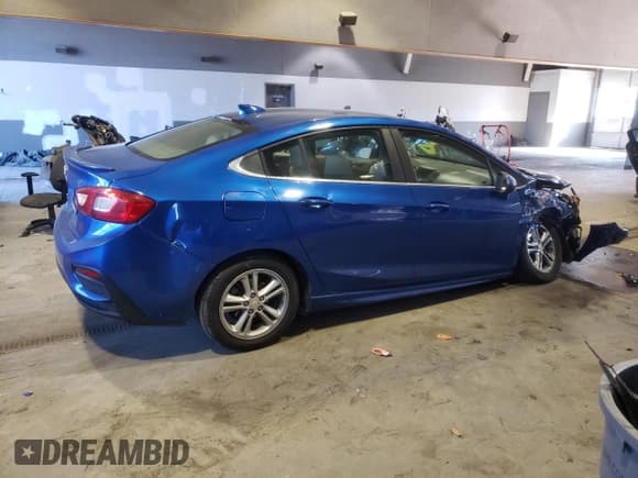 ✅ 2018 Chevrolet Cruze LT • VIN: 1G1BE5SM0J7145273 • Lot: 72986252. Listed on Copart with 91,253 mi. Free auction sales archive from the USA and detailed vehicle history report at DreamBid. Image 3.
