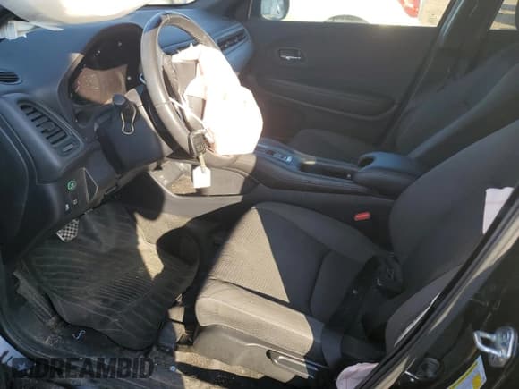 ✅ 2021 Honda HR-V Sport • VIN: 3CZRU6H17MM736412 • Lot: 80202925. Wystawiony na Copart z przebiegiem 60 071 mil. Bezpłatny archiwum sprzedaży aukcyjnych z USA i szczegółowy raport historii pojazdu na DreamBid. Zdjęcie 7.