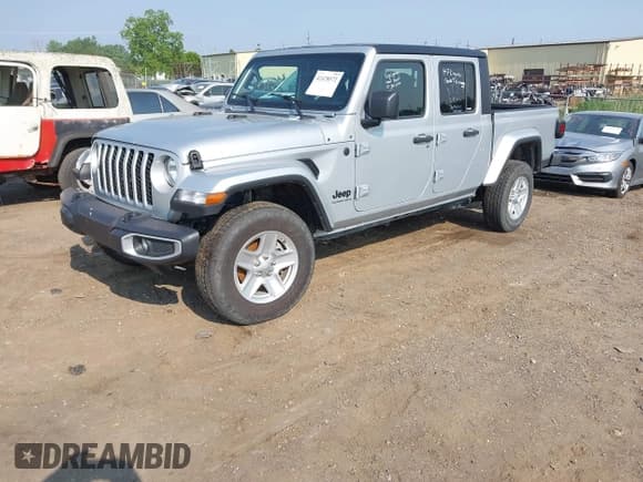 ✅ 2023 Jeep Gladiator Sport S • VIN: 1C6HJTAG2PL528412 • Лот: 42478572. Опубликован ранее на IAAI с пробегом 47 657 миль. Бесплатный доступ к архиву аукционных продаж из США и подробный отчёт об истории автомобиля на DreamBid. Изображение 2.