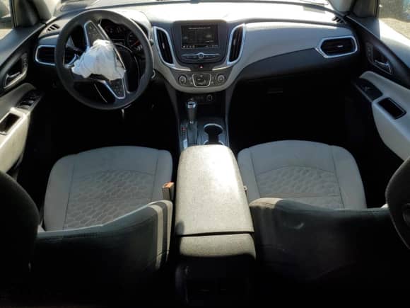 ✅ 2019 Chevrolet Equinox LS • VIN: 3GNAXHEV2KL193476 • Лот: 86276065. Опубликован ранее на Copart с пробегом 118 750 миль. Бесплатный доступ к архиву аукционных продаж из США и подробный отчёт об истории автомобиля на DreamBid. Изображение 8.