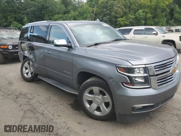 2020 Chevrolet Tahoe Premier z VIN 1GNSCCKC5LR221142, wystawiony jako Copart lot #68639975 z przebiegiem 91 066 mil mil oraz Szkoda całkowita • Salvage title. Historia ofert i sprzedaży dostępna na DreamBid. Obrazek 4.