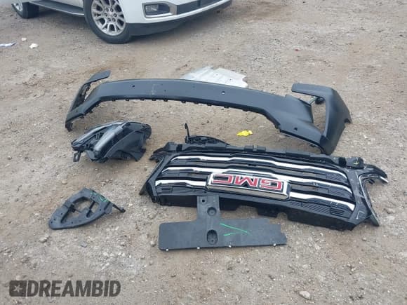 ✅ 2025 GMC Yukon Denali • VIN: 1GKS2DRL0SR228977 • Лот: 42777182. Опубликован ранее на IAAI с пробегом 6 225 миль. Бесплатный доступ к архиву аукционных продаж из США и подробный отчёт об истории автомобиля на DreamBid. Изображение 12.