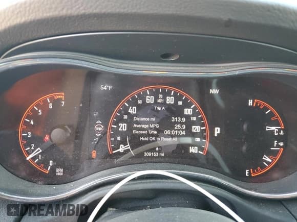 ✅ 2014 Dodge Durango SXT • VIN: 1C4RDJAG8EC979981 • Lot: 82537925. Wystawiony na Copart z przebiegiem 309 153 mil. Bezpłatny archiwum sprzedaży aukcyjnych z USA i szczegółowy raport historii pojazdu na DreamBid. Zdjęcie 9.