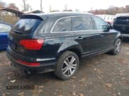 ✅ 2015 Audi Q7 Premium Plus • VIN: WA1LGAFE4FD030454 • Lot: 43647798. Wystawiony na IAAI z przebiegiem 161 147 mil. Bezpłatny archiwum sprzedaży aukcyjnych z USA i szczegółowy raport historii pojazdu na DreamBid. Zdjęcie 4.
