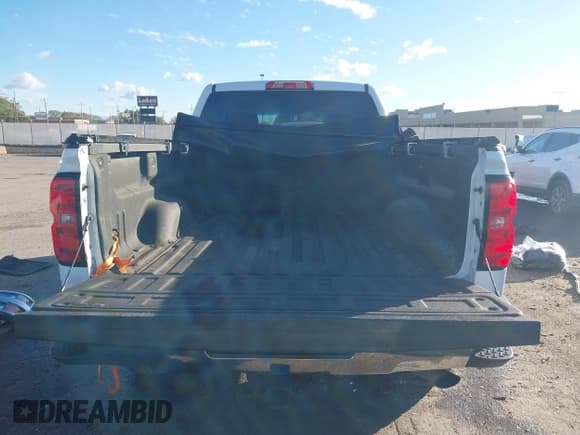 ✅ 2017 Chevrolet Silverado 2500HD LT • VIN: 1GC2KVEGXHZ186496 • Lot: 43537640. Listed on IAAI with 202,159 mi. Free auction sales archive from the USA and detailed vehicle history report at DreamBid. Image 17.