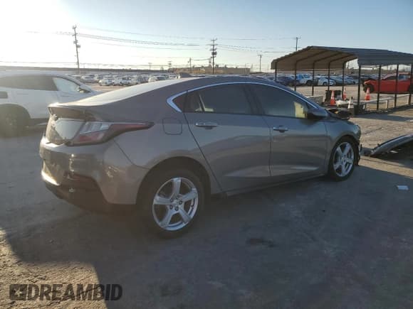 ✅ 2017 Chevrolet Volt LT • VIN: 1G1RA6S59HU168863 • Lot: 82363243. Wystawiony na Copart z przebiegiem Nie podano. Bezpłatny archiwum sprzedaży aukcyjnych z USA i szczegółowy raport historii pojazdu na DreamBid. Zdjęcie 3.
