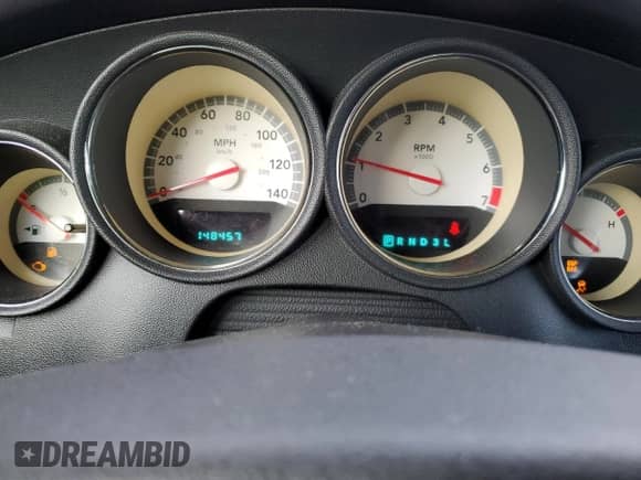 2010 Dodge Charger SXT с VIN 2B3CA3CV8AH246845, выставлен на аукционе Copart как лот 82592514 с пробегом 148 457 миль миль и Чистый • Clean title. История ставок и продаж доступна на DreamBid. Изображение 9.