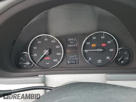 ✅ 2005 Mercedes-Benz C 230 Kompressor • VIN: WDBRF40J05F572730 • Lot: 56742355. Listed on Copart with 130,211 mi. Free auction sales archive from the USA and detailed vehicle history report at DreamBid. Image 9.